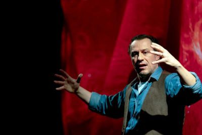 Imagen de Stefano Accorsi: Azul – Gioia, Furia, Fede y Eterno Amor en los Teatros del Canal