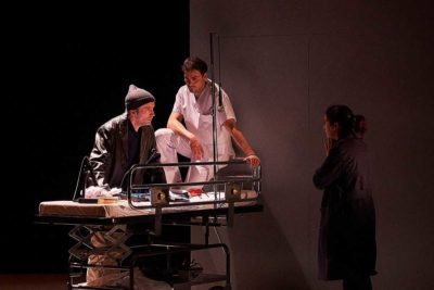 Imagen de El peso de un cuerpo de Victoria Szpunberg en el Teatro Valle-Inclan