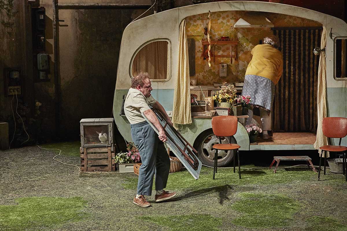 Imagen de Théâtre des Bouffes du Nord: La Mouche (La mosca) en los Teatros del Canal