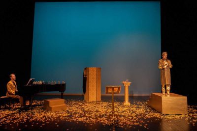 Imagen de Enrique Viana: Mentiras delgadas o Un juzgado de cuplé en los Teatros del Canal