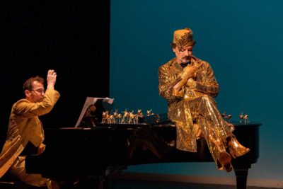 Imagen de Enrique Viana: Mentiras delgadas o Un juzgado de cuplé en los Teatros del Canal