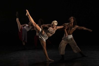 Imagen de ODISSEA - Los gestos de lo invisible en los Teatros del Canal