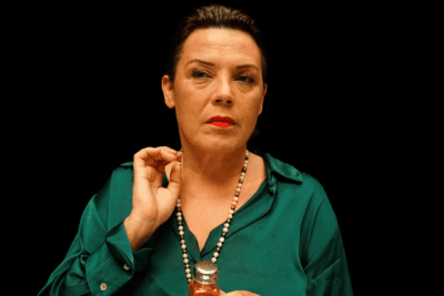 imagen de la obra 'paella' dirigida por Víctor Velasco