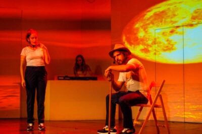imagen de la obra 'Vaya movie de Corta el cable rojo'