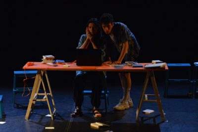 Imagen del espectáculo teatral 'Cicatrices y miedo' en Nave 73