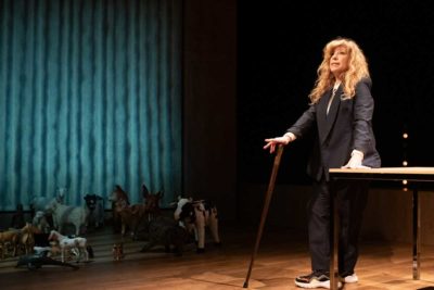 Imagen de 'Sobre la vida de los animales' de Lola Blasco