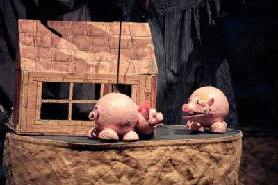 imagen de la obra 'Los tres cerditos', de Teatro Arbolé