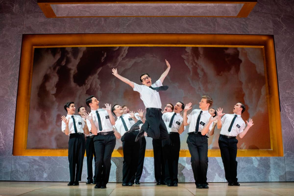 imagen de la obra 'the book of mormon' en el teatro Calderón
