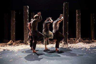 Imagen de Rojos, de la compañía de danza Miquel Barcelona, en la sala Cuarta Pared