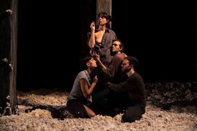 Imagen de Rojos, de la compañía de danza Miquel Barcelona, en la sala Cuarta Pared