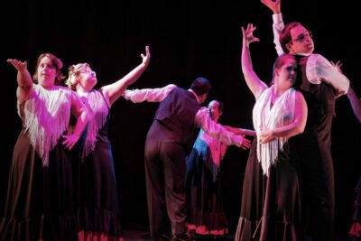 Imagen de 'Azul, ámbar y rojo' de Isabel Olavide.