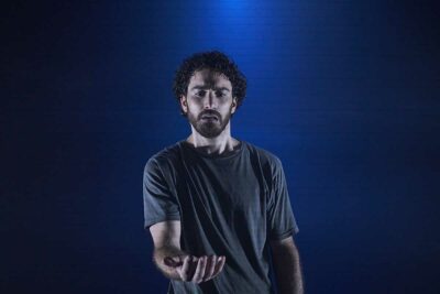 Imagen de Alberto Conejero: En mitad de tanto fuego