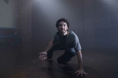 Imagen de Alberto Conejero: En mitad de tanto fuego