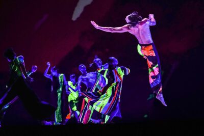 Imagen de Cloud Gate Dance Theatre of Taiwan: 13 Tongues