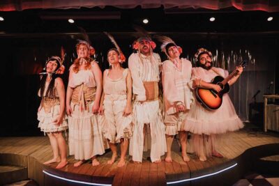 Imagen de El teatro de las locas de Lola Blasco
