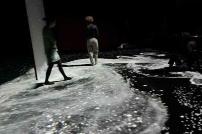 Adrien M & Claire B: Dernière minute