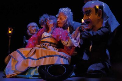 Imagen de 'Las gracias mohosas' de Ricardo Molina Martínez