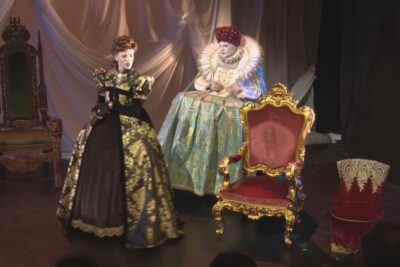 TEATRO-MADRID-dos-tronos-dos-reinas-2