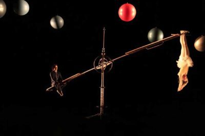 Imagen de 'Aux Étoiles!' de Cirque Hirsute