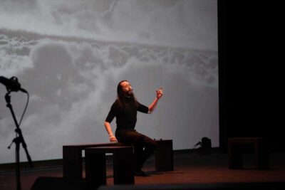 Imagen de 'Color sin nombre' de José Maya.