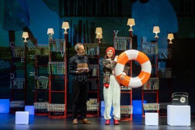 TEATRO-MADRID-EL-MUNDO-ESTA-ROTO-PERO-SE-PUEDE-CAMINAR-2