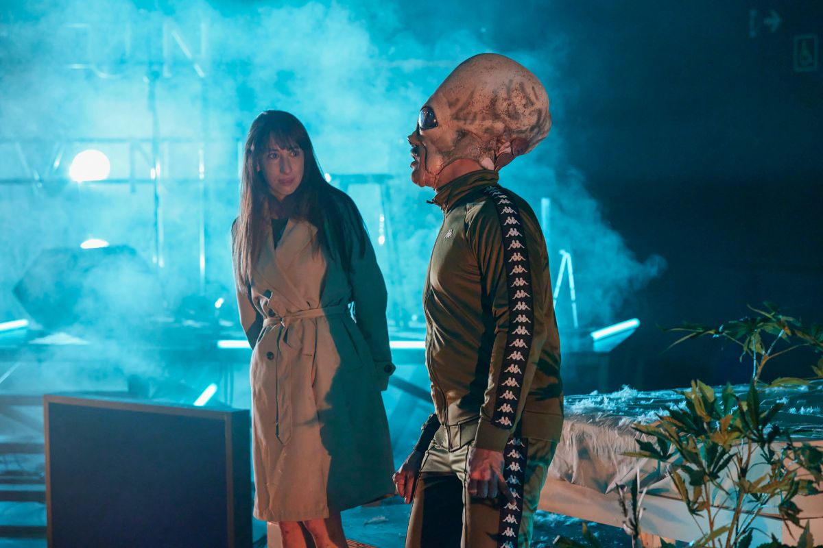 Imagen de 'Vendrán los alienígenas y tendrán tus ojos' de María Velasco.