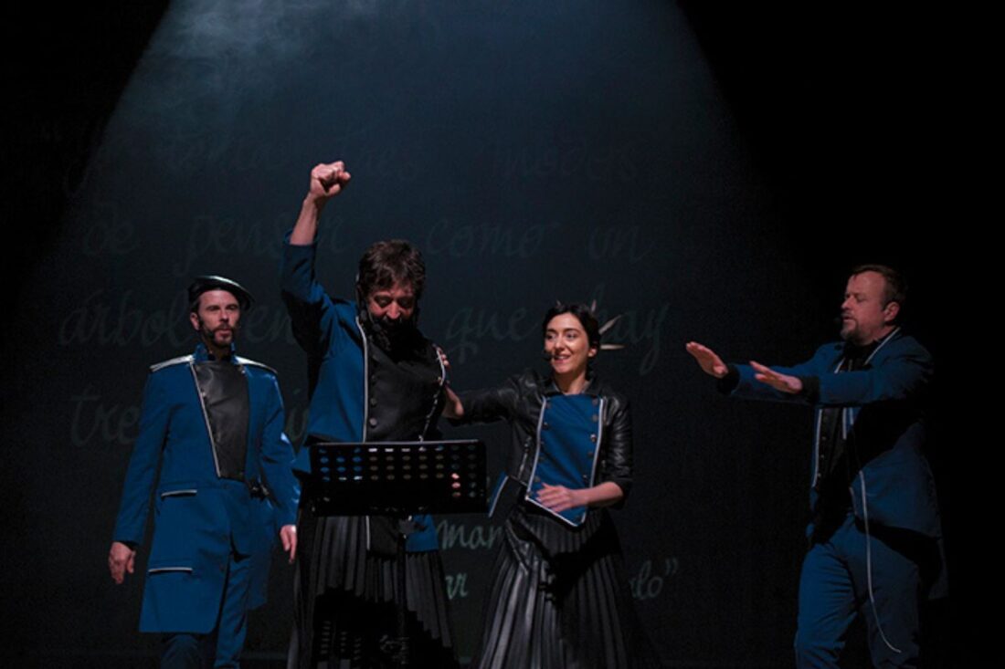 Imagen de escena de El que tropieza no cae de Impromadrid