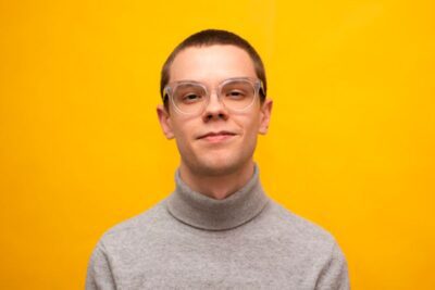Adrián Perea: «Especialmente con el humor mantener el contexto de las obras es fundamental»