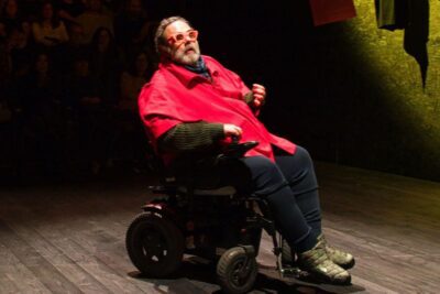 Imagen de Hablar no sirve. De Nada. con Bob Pop y Daniel Bayona.