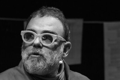 Imagen de Hablar no sirve. De Nada. con Bob Pop y Daniel Bayona.