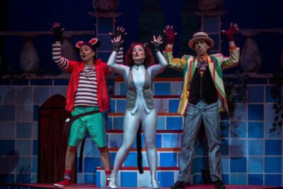 En San Isidro, al teatro con mi familia. ¡Y tan pichi!
