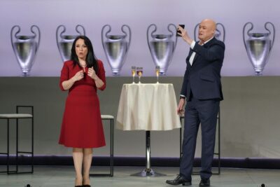 Imagen de 'Jugar con fuego' de Barbieri.