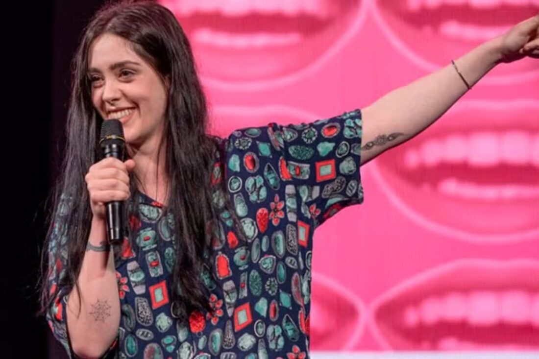 Úrsula Addams: Bruja