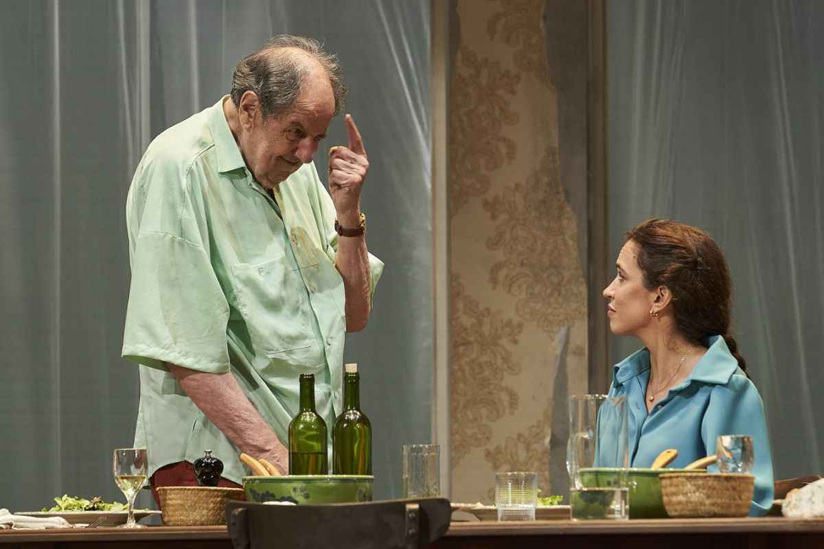 Imagen de 'Gigante' con Josep Maria Pou.