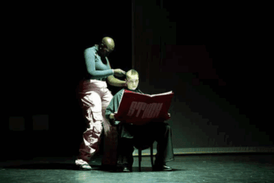 Imagen de STUCK de Mounia Nassangar