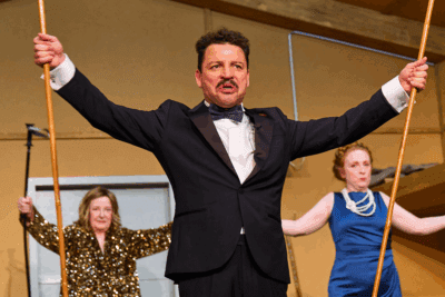 Imagen de The Summit de Christoph Marthaler / Théâtre Vidy-Lausanne