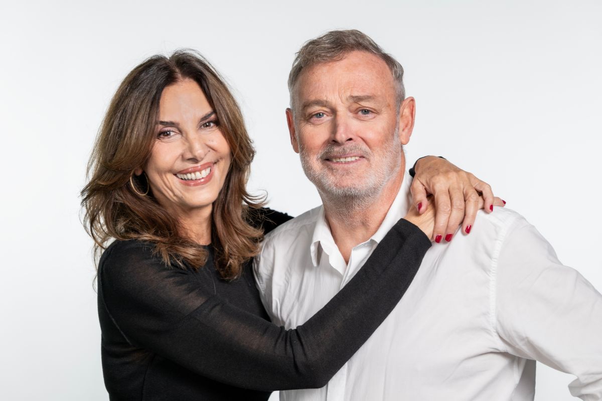 Imagen de Pastora Vega y Pablo Carbonell, protagonistas de Género de dudas.