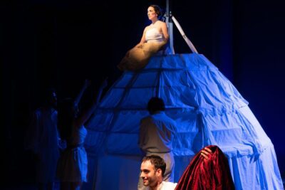 Imagen de 'Farsa y licencia de la reina castiza' de Ana Zamora.