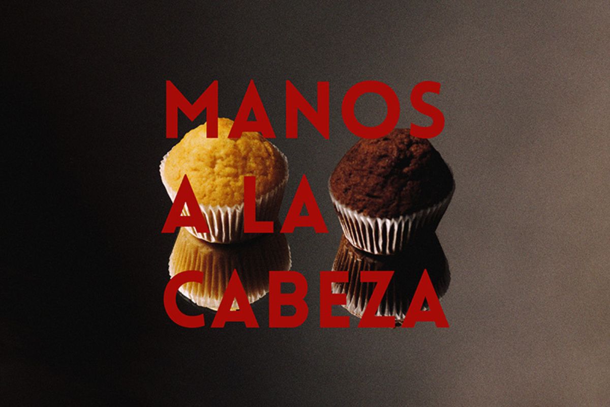 Imagen de 'Manos a la cabeza' de Ana de Alva.