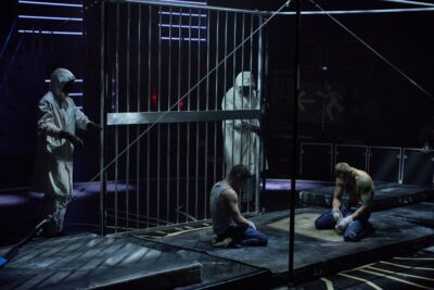 Imagen de escena de PrisionIA, la nueva era de El Circo de los Horrores.