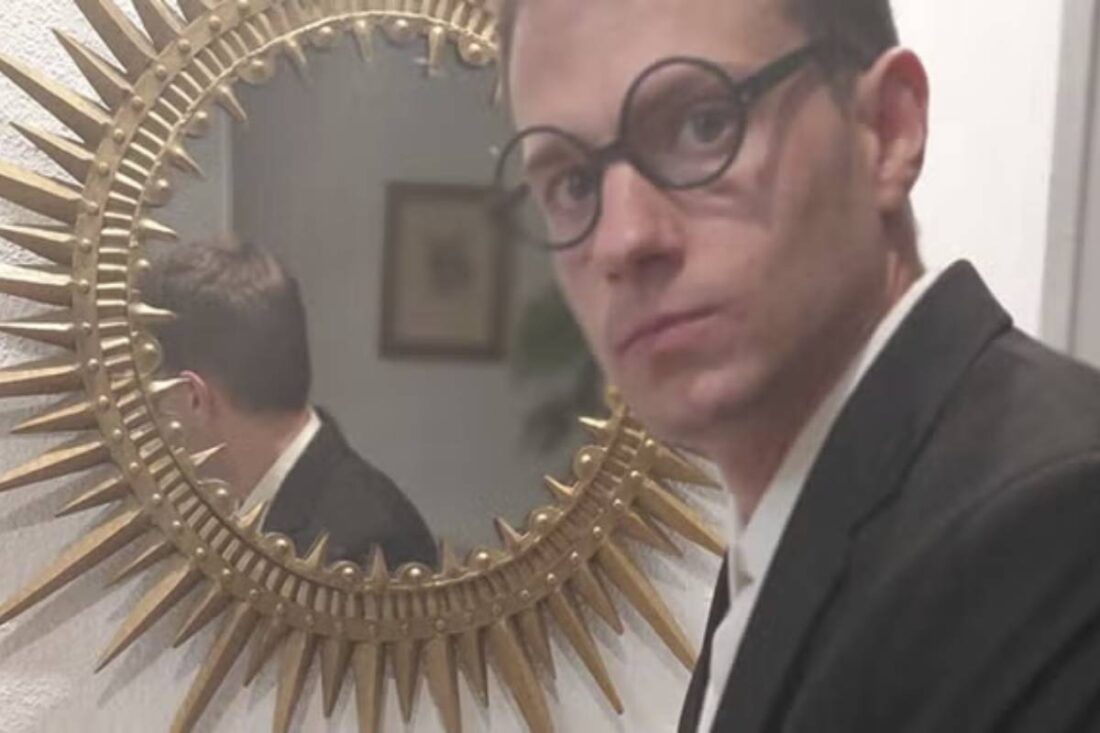 El recepcionista siempre llama dos veces