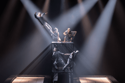 Imagen de Face aux murs (De cara a la pared)