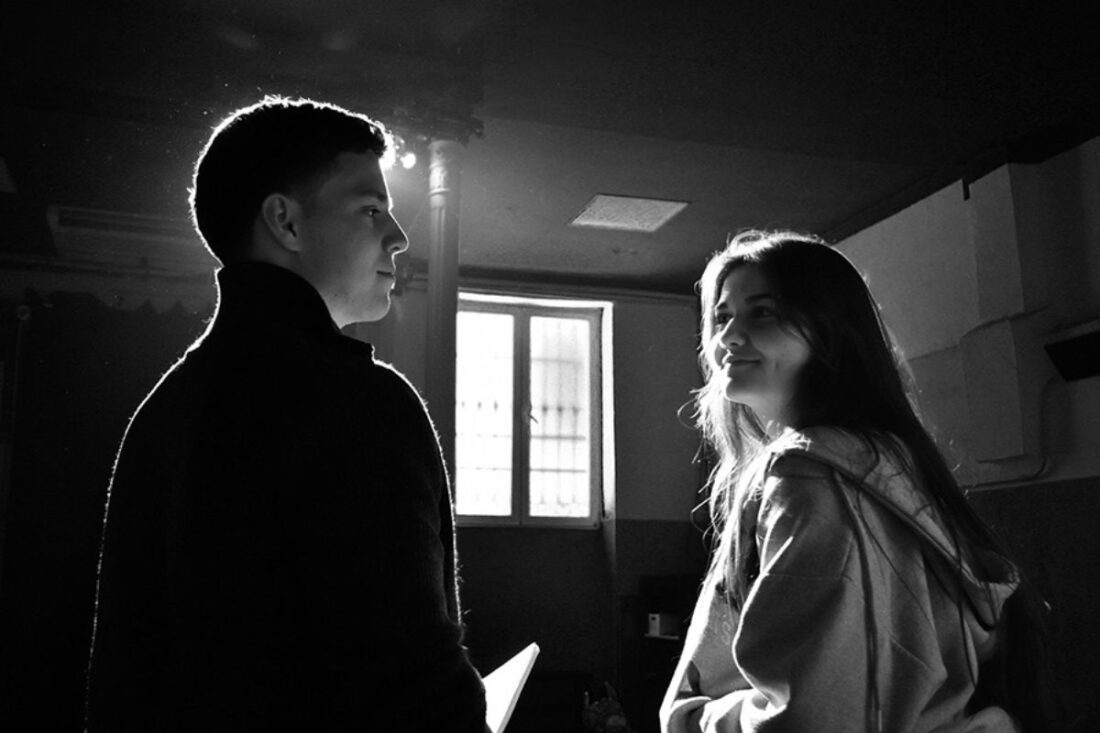 Imagen de 'Mis cuatro noches' de Sofía Milán y Pablo Dueñas.