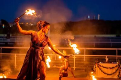 Imagen de ROMA, Combates prohibidos.