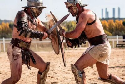 Imagen de ROMA, Combates prohibidos.