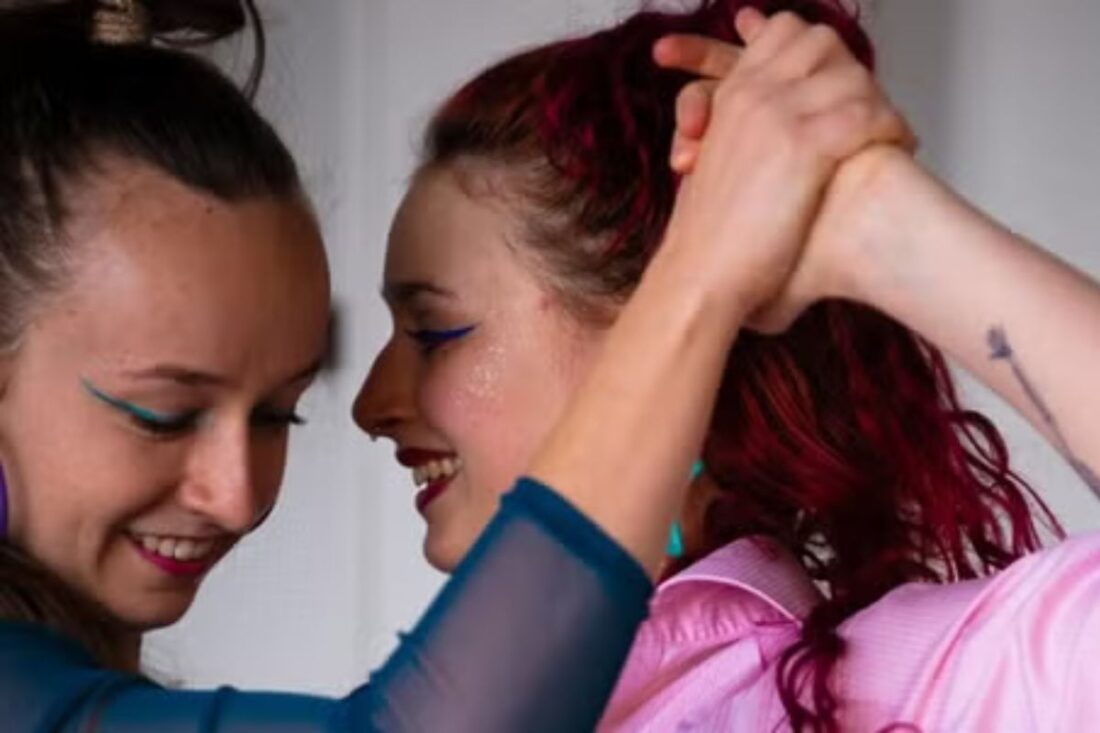 Lo que insiste / Banquete Caribe