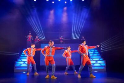 Imagen de escena de Armstrong, un musical muy espacial.