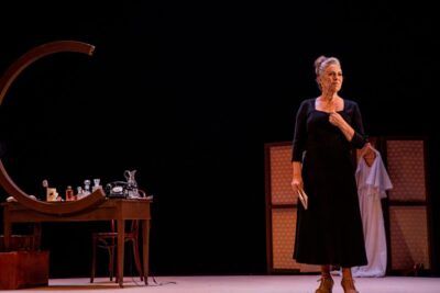 Imagen de escena de Las sombras de Catalina Bárcena.